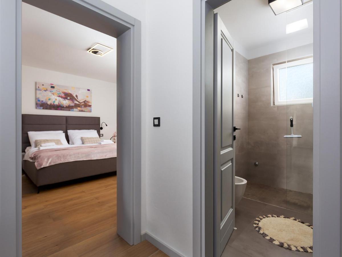 Luxury Apartment Vabriga Tar-Vabriga Екстериор снимка